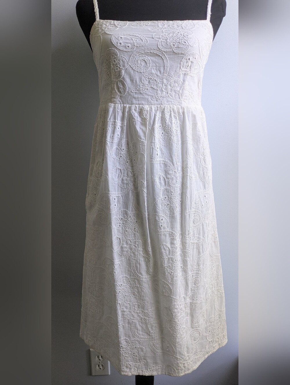 Nanette Lepore White 100% Cotton Embroidered Sun Dress Size 2